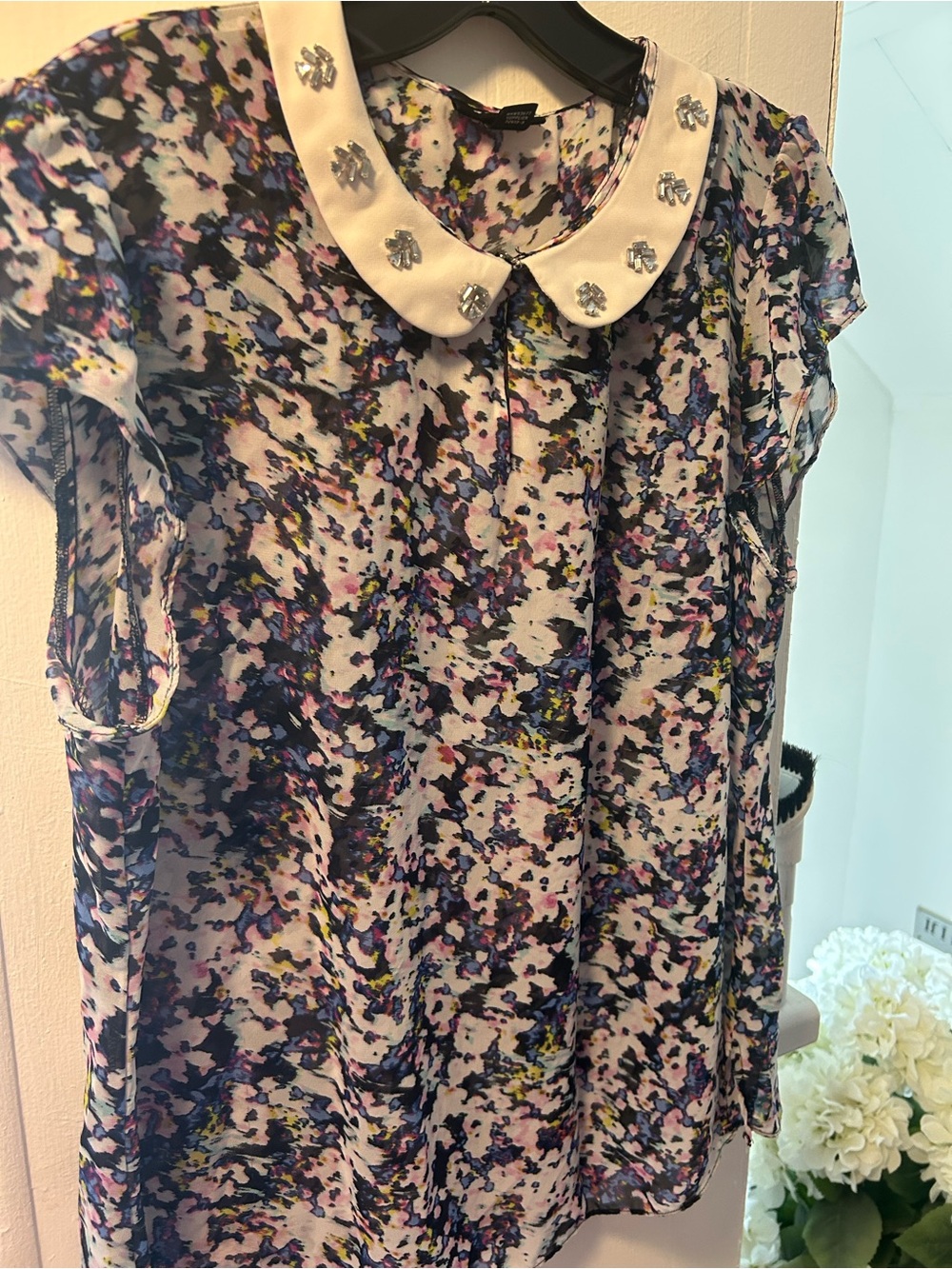 NWOT Embellished Peter Pan Collar  Blouse - Sheer Floral Pattern Cap Sleeve